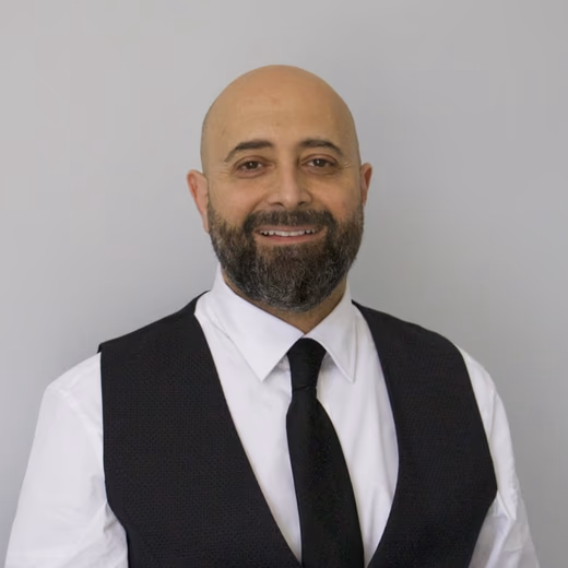 Dr. Mahir Saleh